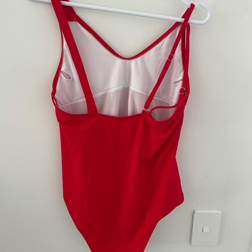 One piece with ruching - Picture 3 of 5